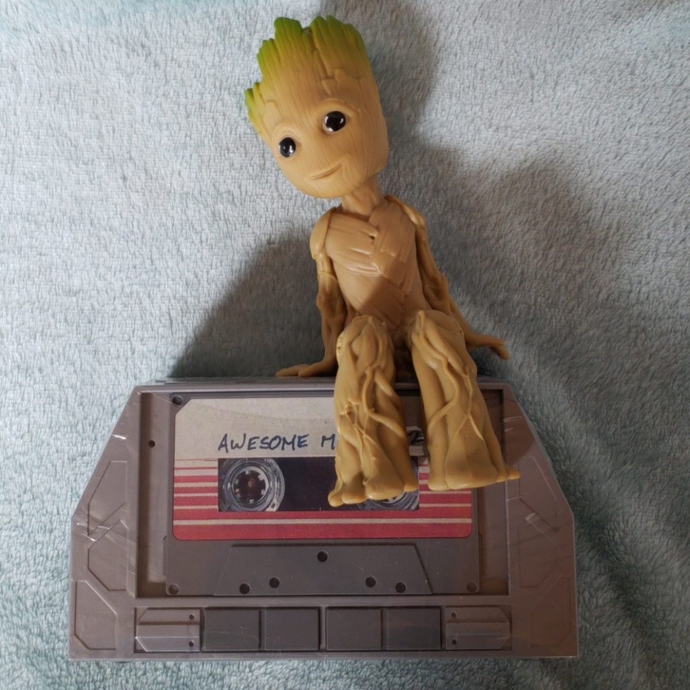 Marvel Dancing Groot